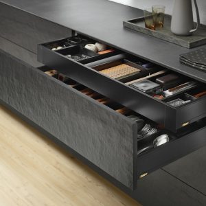 LEGRABOX PANDO (M) NEGRO CARBON 500 MM 40 KG BLUMOTION INTERNO